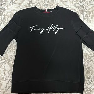 Tommy Hilfiger Black Embroidered Crew Neck| Size Small|